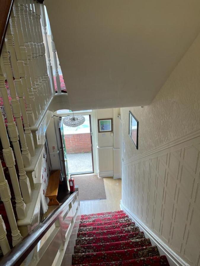 Park View Hotel And Guest House St Helens  Экстерьер фото