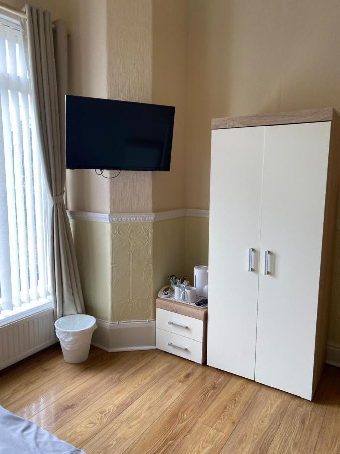 Park View Hotel And Guest House St Helens  Экстерьер фото