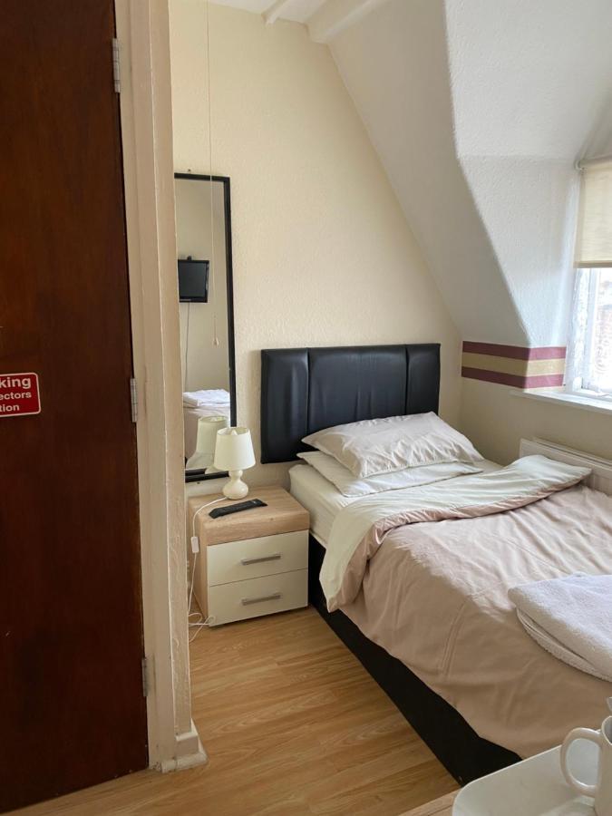 Park View Hotel And Guest House St Helens  Экстерьер фото